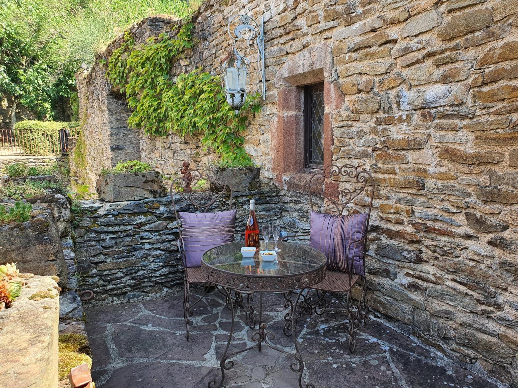 Chambre D'Hotes Au Chateau De Belcastel Belcastel  Eksteriør billede